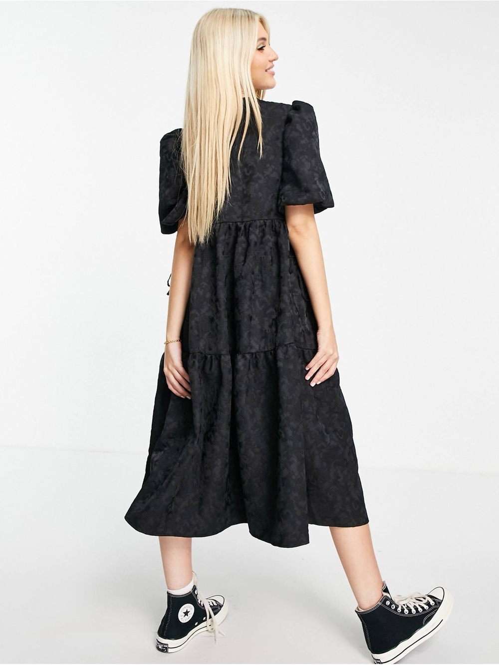 ASOS DESIGN jacquard tiered midi dress with bellow pockets in black, size US 6 - Picture 4 of 7